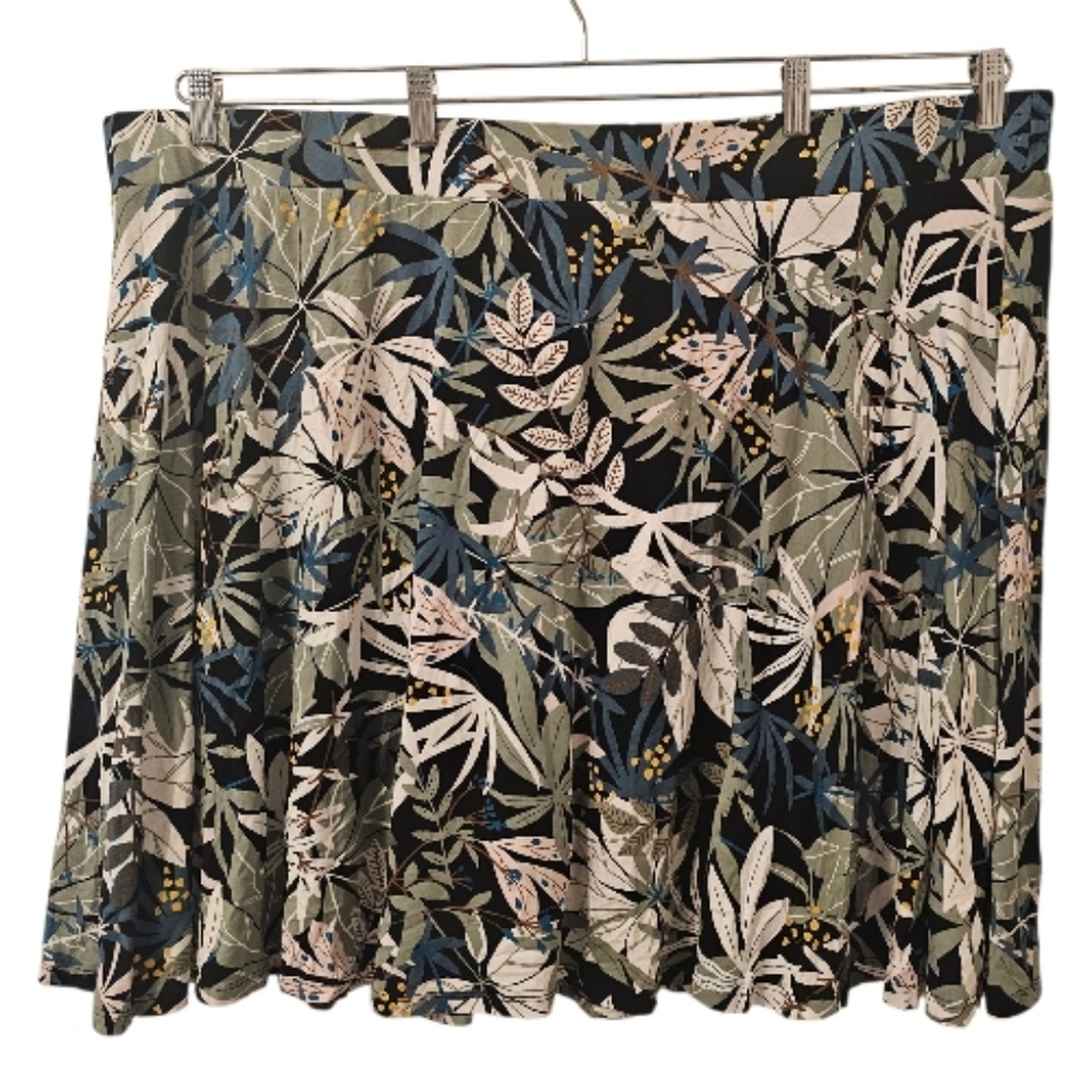 Multi-Coloured Penningtons Women's Responsible Pull-On Tropical Knit Skort